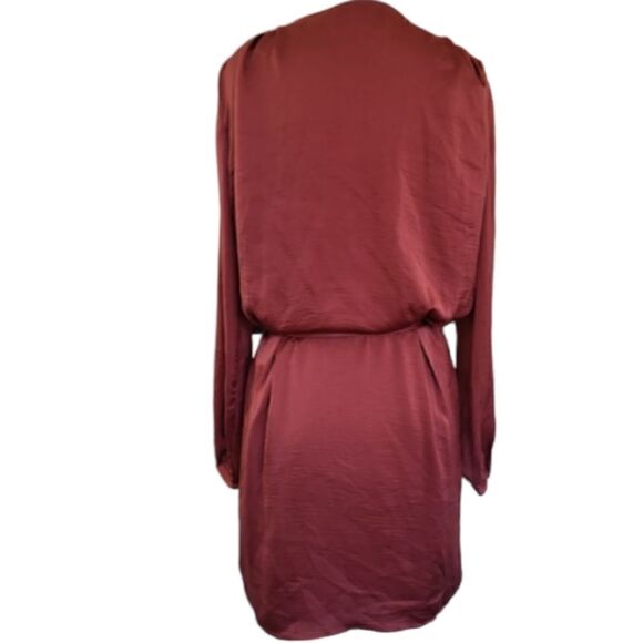 Kittenish Dress Size M - Picture 3 of 5